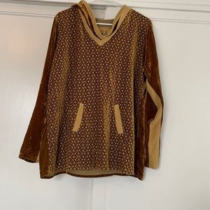 Johnny was velvet embroidered hooded sweater. Size M( needs small repair)